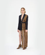 Load image into Gallery viewer, Animal Print Belted Blazer
